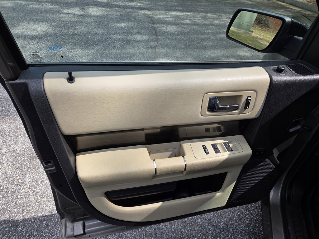 2013 Ford Flex SEL - Photo 17